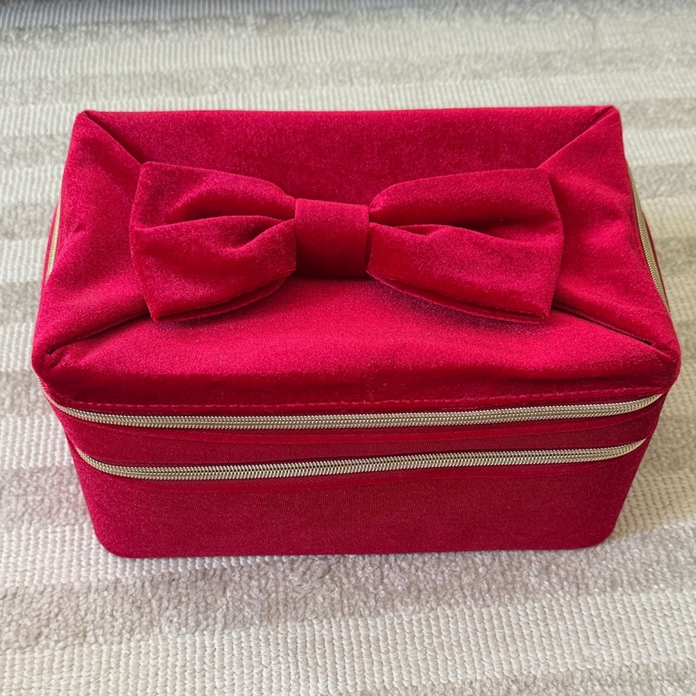 Estée Lauder Red Velvet Box with Bow